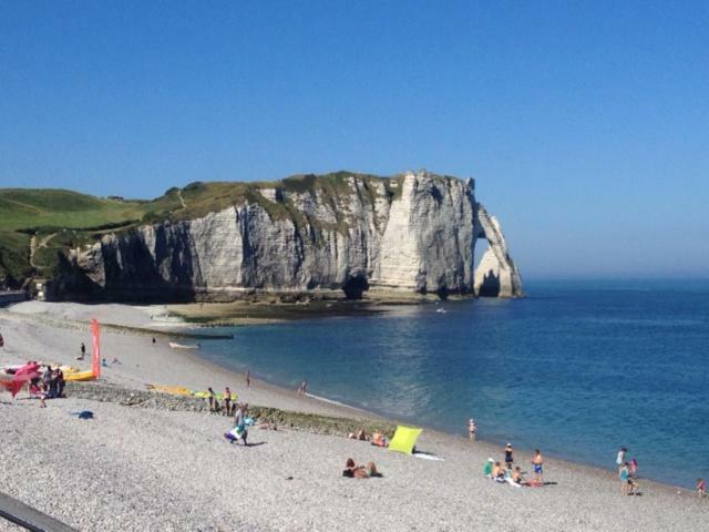 Villa Comme Un Poisson Dans L'Eau Étretat Esterno foto